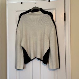 Oversized white black sweater